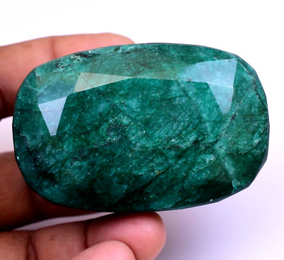 793.5 Ct Natural Huge Green Emerald Earth-Mined Certified Museum Use Gemstone