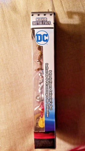 DC COMICS NANO METALFIGS WONDER WOMAN, CYBORG, FLASH, PARADEMON, & BATMAN NIB - Picture 5 of 10