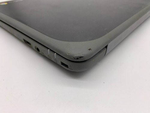 Asus Chromebook 11.6" ------ONLY PARTS - Picture 6 of 11