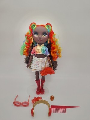 Rainbow High Iris Bow Restyle Creative Crystals Schmuck fertig + unbespielt