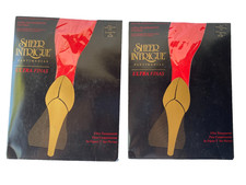VTG..2 PR..ULTRA SHEER..RED..PANTYHOSE..SHEER INTRIGUE..NIP..Q PLUS