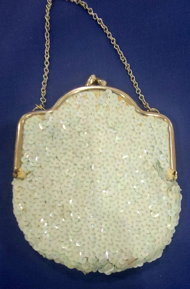 Cartera Muñequera Vintage Pequeña Opalescente Azul Claro Lentejuelas Cierre Beso-Cerradura Foto 4 de 4