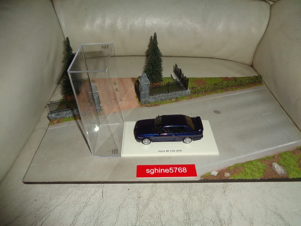 Spark 1/43 - BMW Alpina B6 3.5 S E30 ( résine ) - ER - Photo 2/4