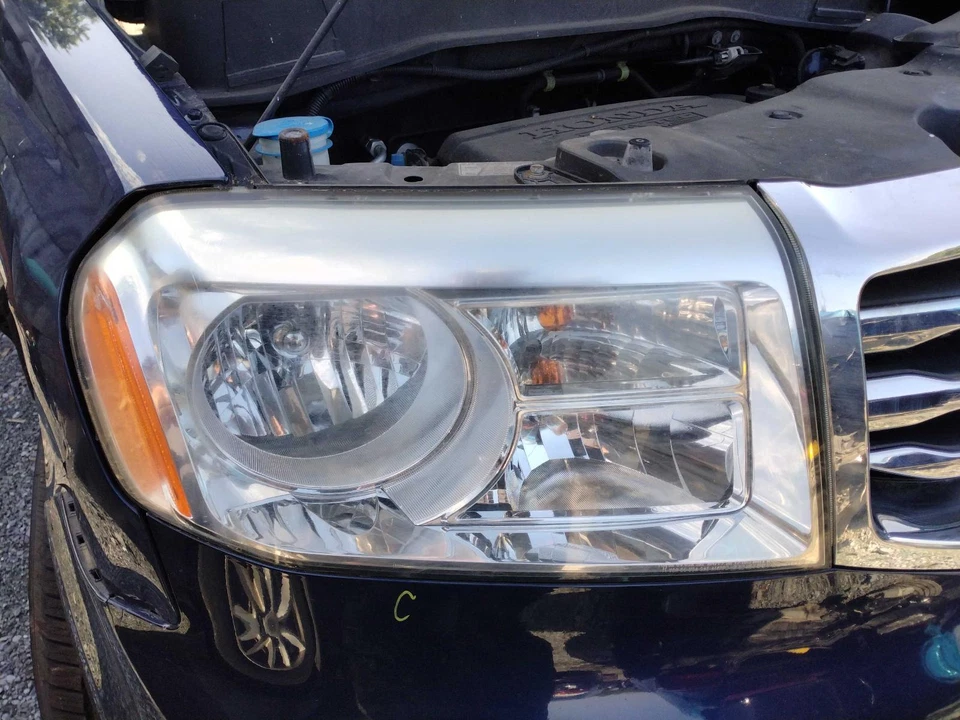 Used Right Headlight Assembly fits: 2013 Honda Pilot Right Grade C Foto 3 de 4