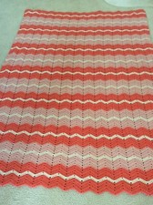 "Créations de Saydee" environ 52"x75", fait main afghan - pêche, crème, abricot - NEUF