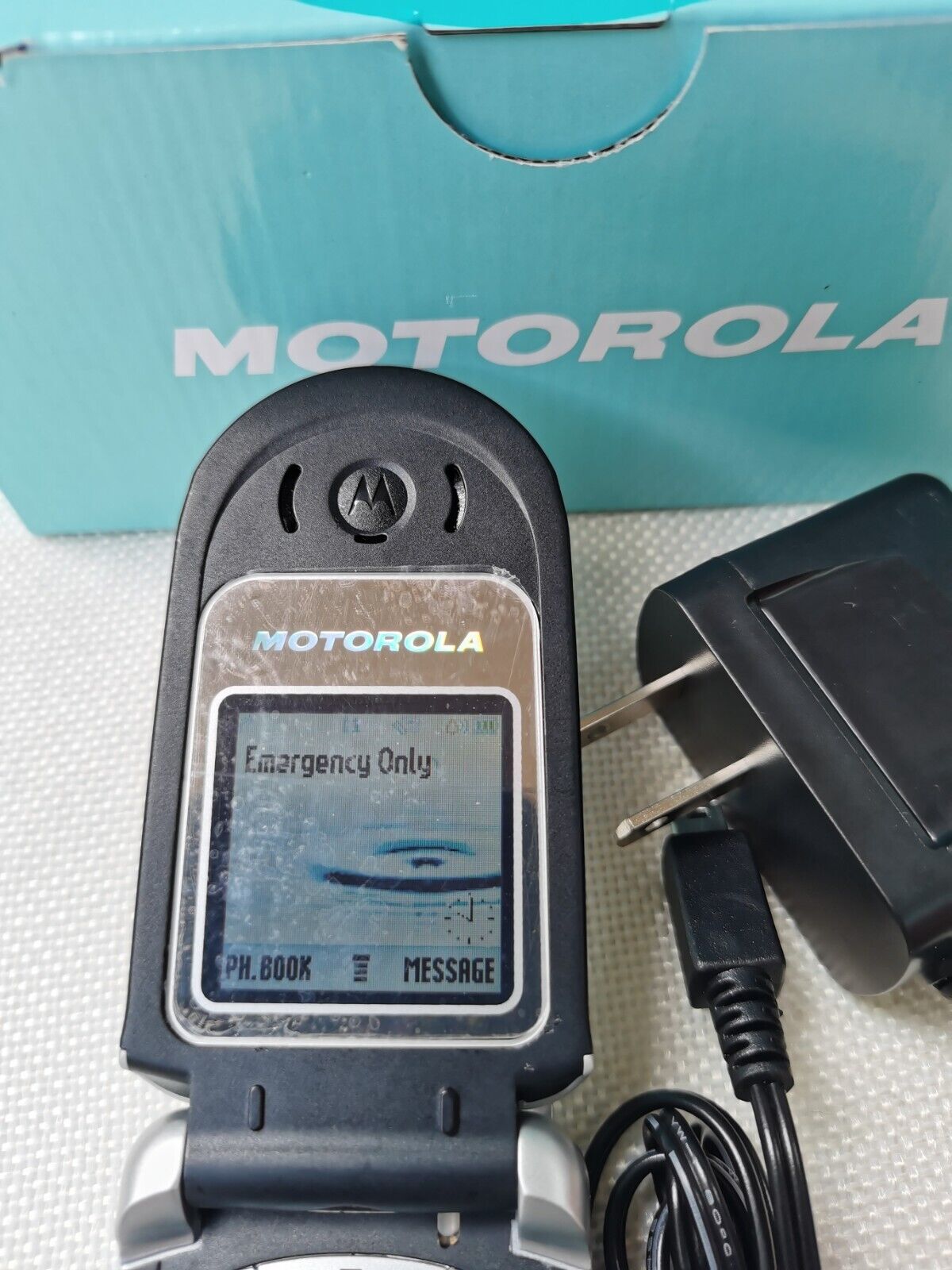 Full working Motorola V180 Black unlocked 2G networks Vintage mobile phone