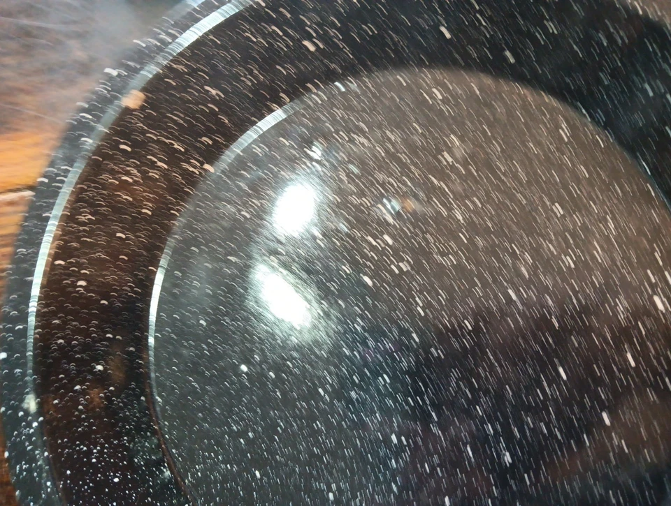 Juego de 11 platos y tazas de esmalte moteado negro/blanco camping rústico rural Foto 4 de 4