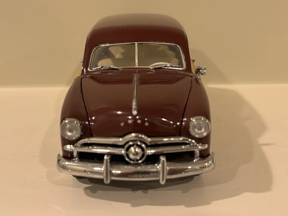 Franklin Mint The 1949 Ford Woody Wagon 1:24 Scale In Box With CoA, Excellent - Image 4 of 4