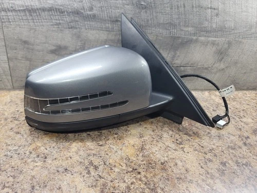 10-11 Mercedes W204 C300 C250 C63 AMG Right Passe Side Rear View Door Mirror OEM
