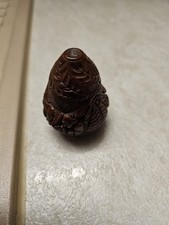 BOÎTE NOIX DE COROZO sculpté. Ancienne.