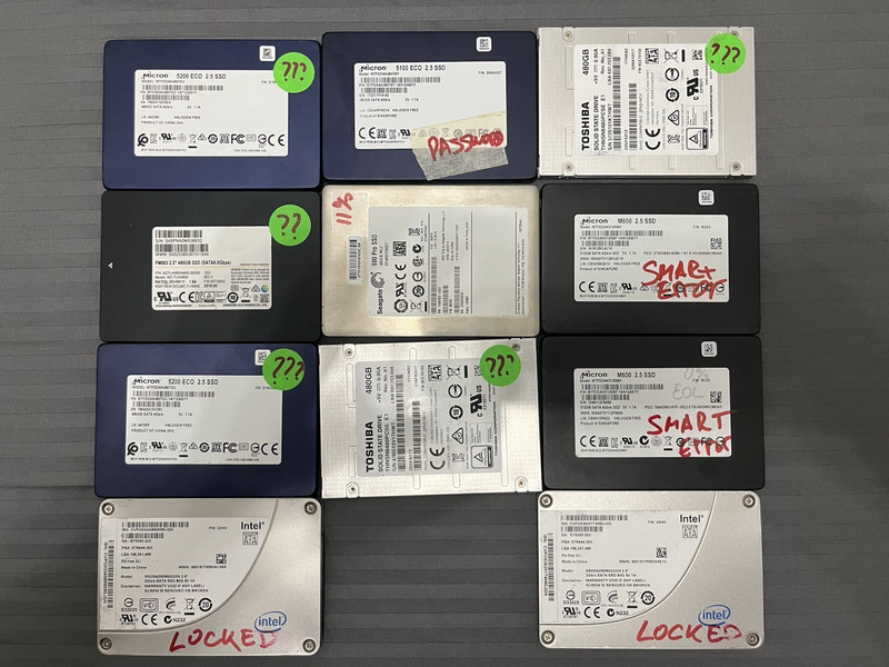 Lot of 11 defective SATA SSD 7x480GB 2x512GB 2x80GB