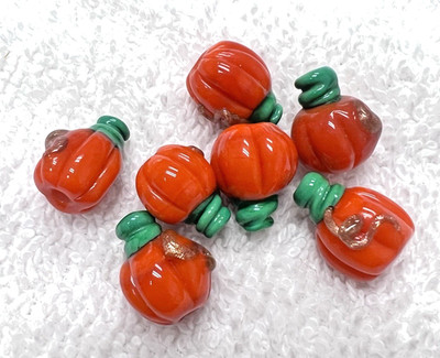 7 Handmade Art Glass Lampwork Beads Orange Pumpkin w Green Stem Gold Vine 5/8-.5