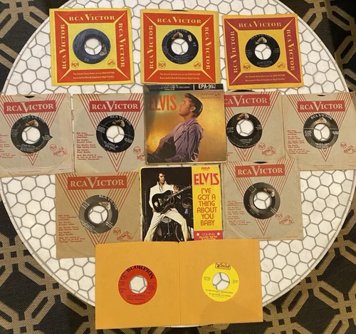 Lot  (12) ELVIS PRESLEY Vinyl 45rpm 7" records  pic sleeves +Tribute Songs