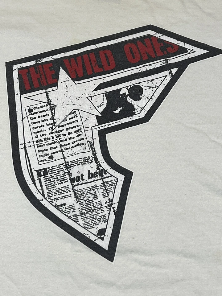 Camiseta blanca Famous Stars and Straps x The Wild Ones años 2000 talla XL Foto 4 de 4