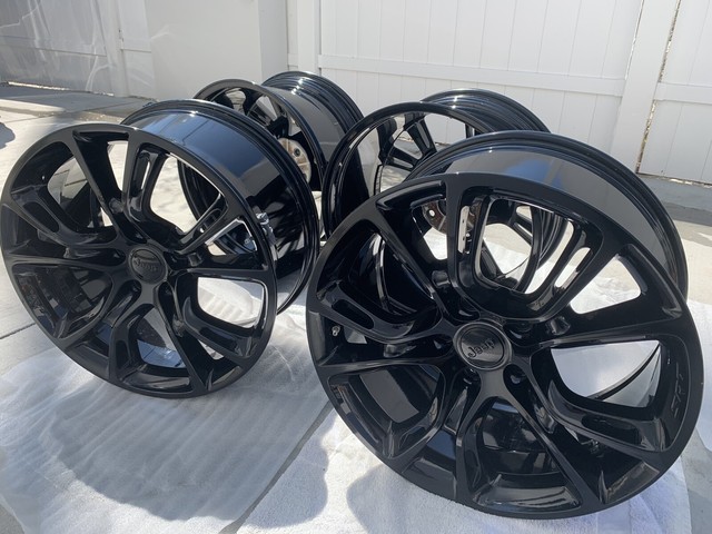 Jeep srt wheels