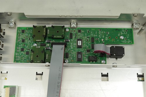 Conjunto de panel frontal de mainframe analizador lógico Tektronix TLA7012 - Imagen 6 de 6