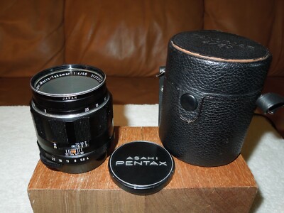 Pentax Super-Macro-Takumar 1:4/50 Camera Lens +Caps +Case -Screw Mount