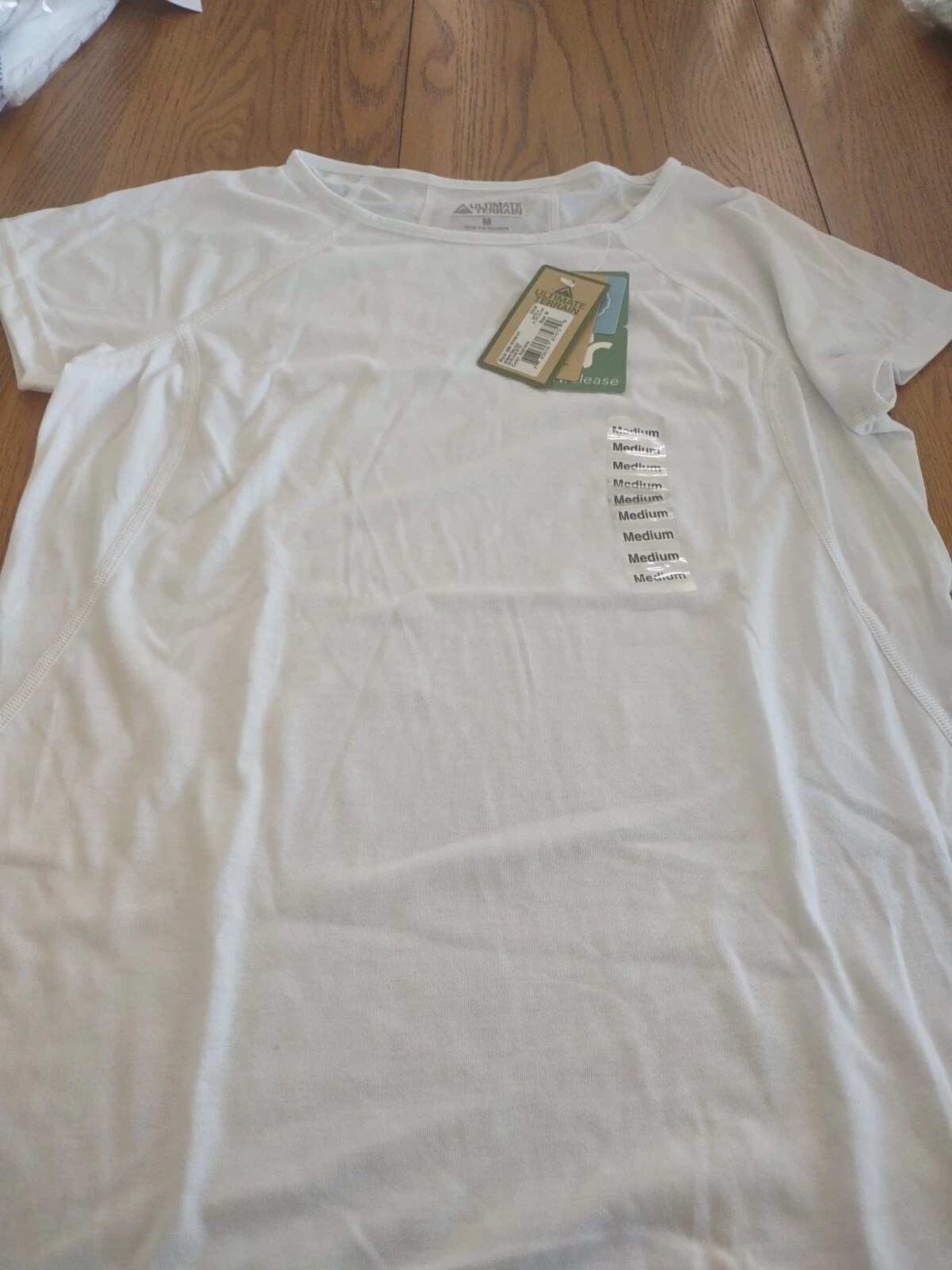 Ultimate Terrain Size Medium White Quick Dry T-Shirt Women's