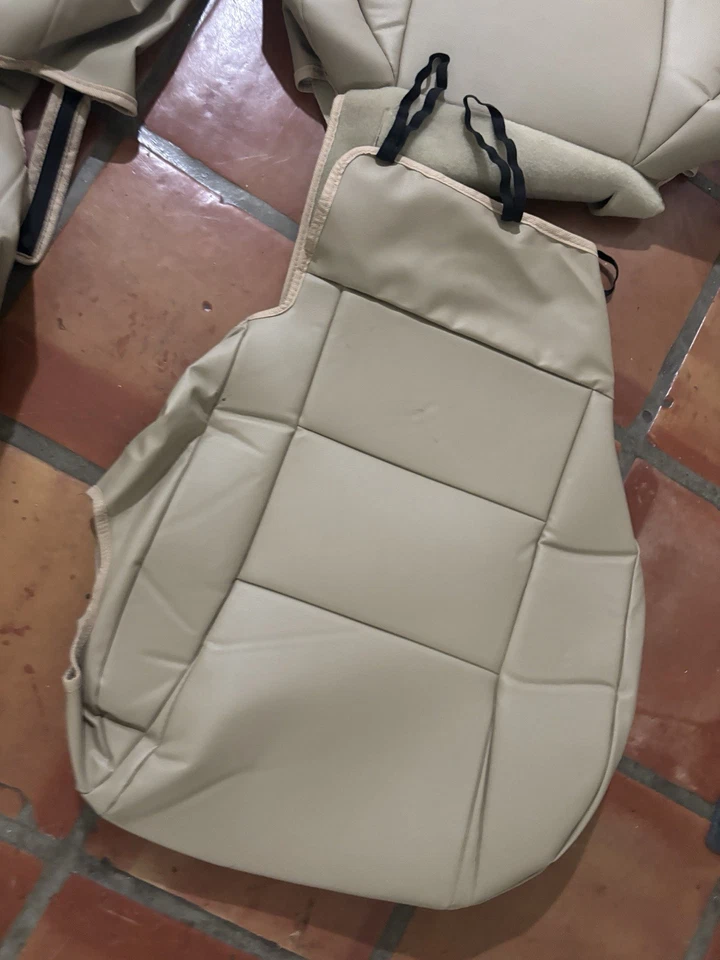 FUNDA ASIENTO JAGUAR XJR 1998-2007 IGGEE S. CUERO AJUSTE PERSONALIZADO 13 COLORES DISPONIBLES Foto 2 de 4