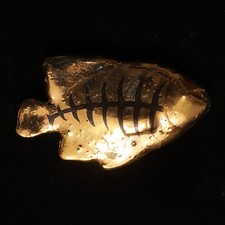 Ida Studio Porcelain Gold Raised Fish Button