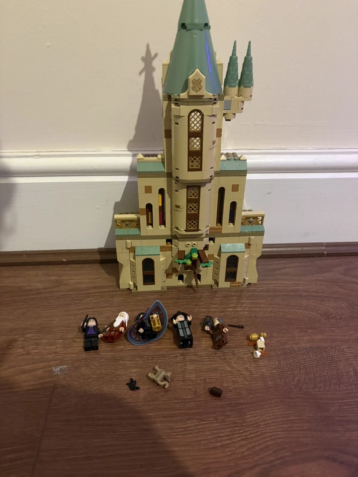 LEGO Harry Potter 76402 Hogwarts: Dumbledore's Office, photo 1 of 5