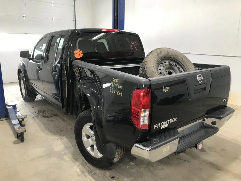 Used Front Left Seat Belt Front fits: 2012 Nissan Frontier bucket driver retract - Image 2 of 4