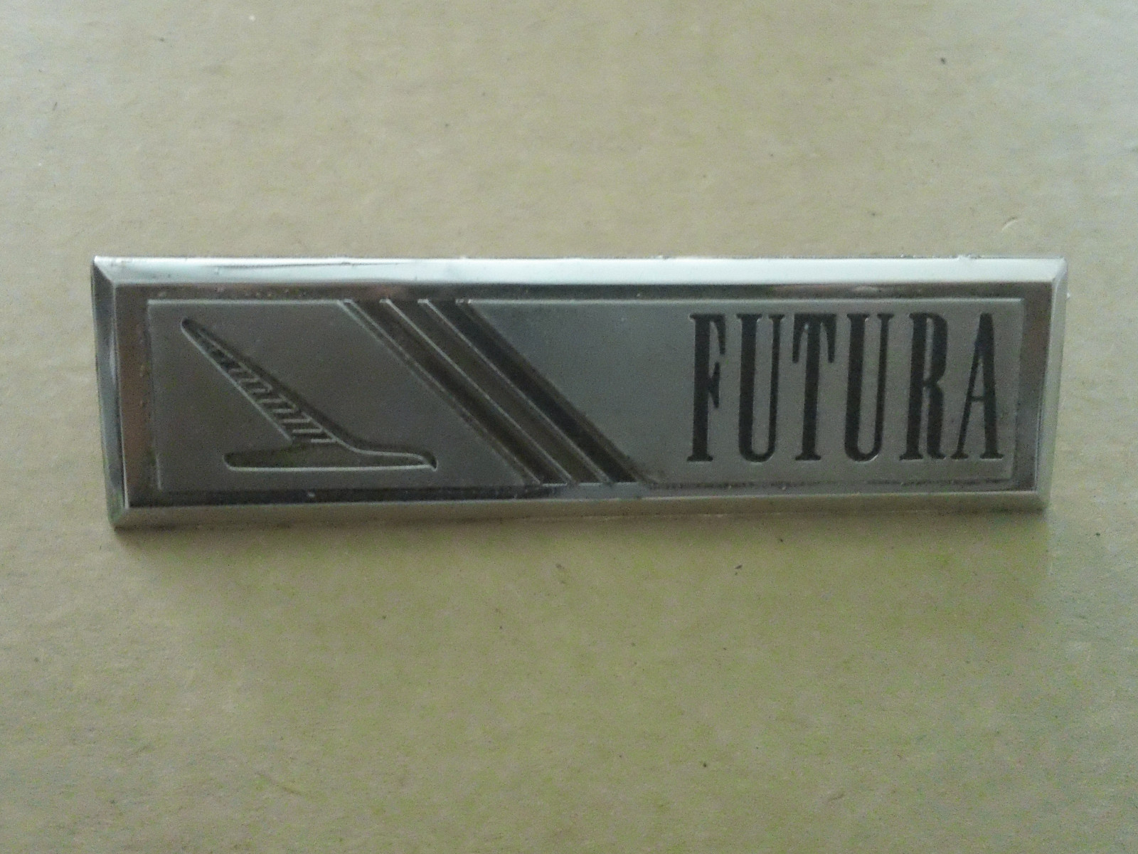 Picture 1 of 2