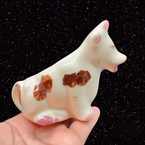 California Pottery Ceramic Cow Creamer Figurine Vintage Pottery 5”W 4”T - Foto 1 di 13