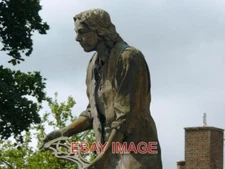 PHOTO  THE OTLEY STATUE OF WORLD-FAMOUS CABINET MAKER THOMAS CHIPPENDALE THOMAS
