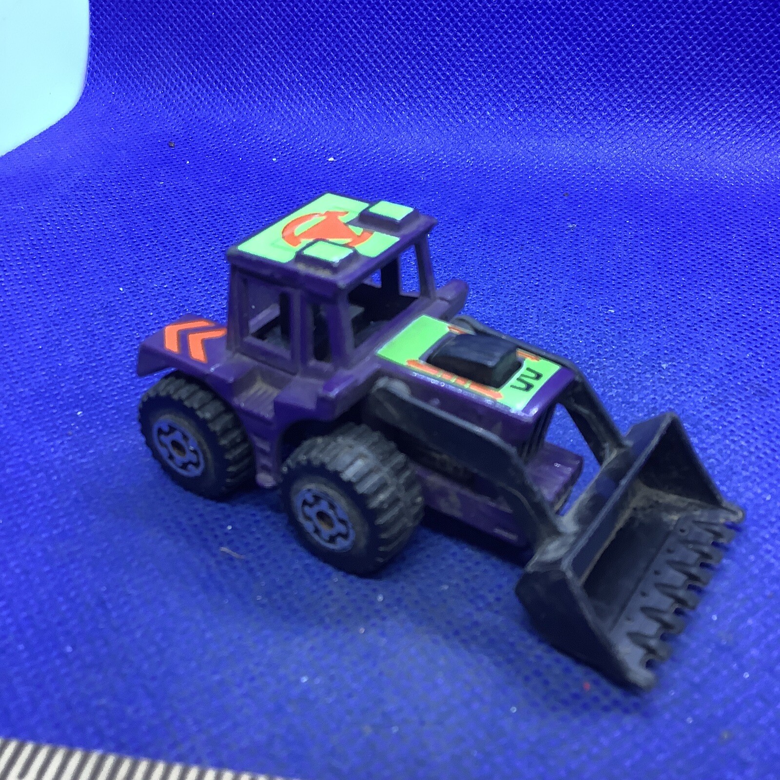 Picture 2 of 4