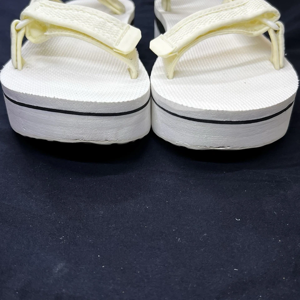 Teva Flatform Universal Mesh Strappy Off White Sandals Women's Size US 9 - Image 3 of 4