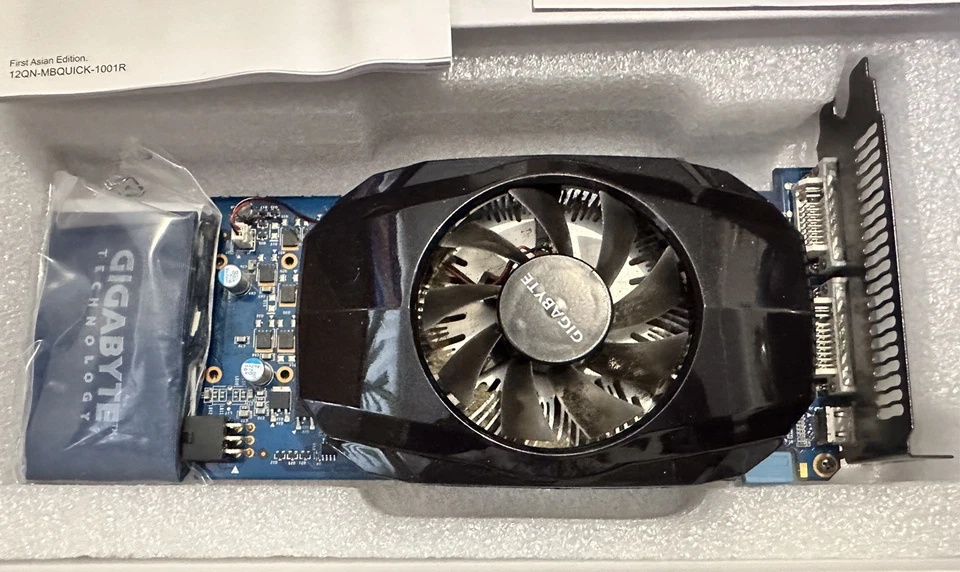 GIGABYTE NVIDIA GTS 450 IGB Graphics Card GDDR5 128 Bit HDMI DVI GV-N450-1GI - Image 3 of 4