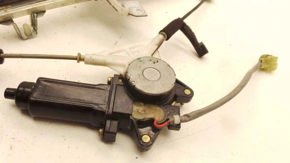 Passenger Front Window Regulator Sedan Electric Fits 92-94 CAMRY 69810-32110  - Image 3 of 4