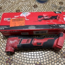 Milwaukee 2626-20 M18 18V Lithium-Ion Cordless Oscillating Multi-Tool - Red