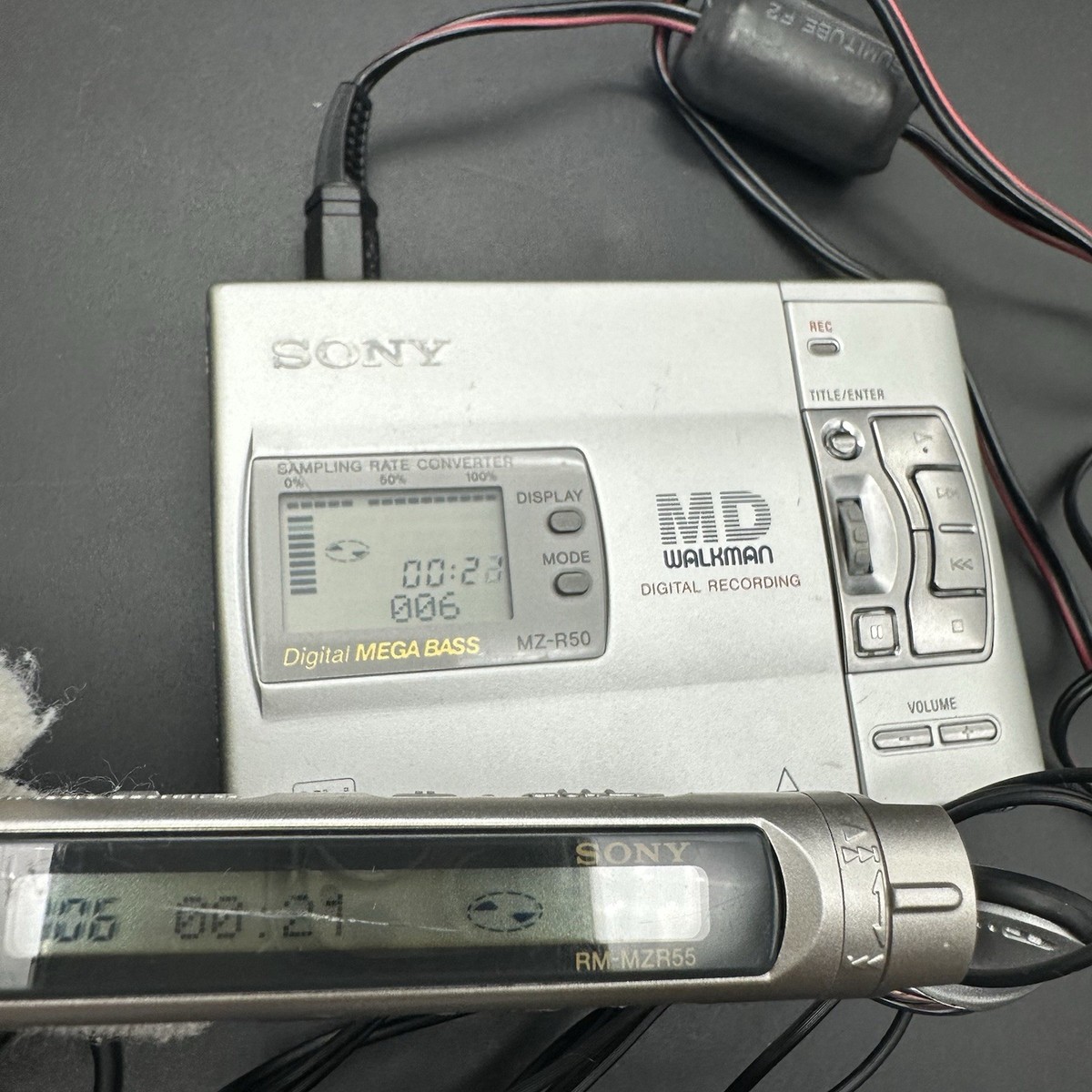 SONY MZ-R50 Portable Minidisc Recorder Silver Playback & Recording
