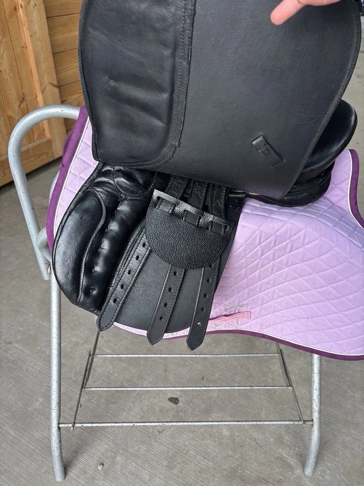 English Dressage Saddle, Kids - Image 3 of 4