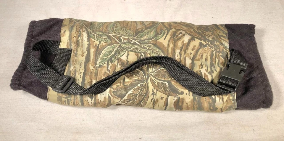 REALTREE CAMMO HUNTER'S WAIST BAND HAND WARMER / FANNY PACK - Image 2 of 3