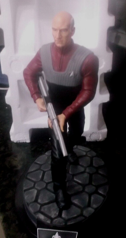 Playmates 12" Figure Jean Luc Picard Cold cast Resin Sculpture - First Contact