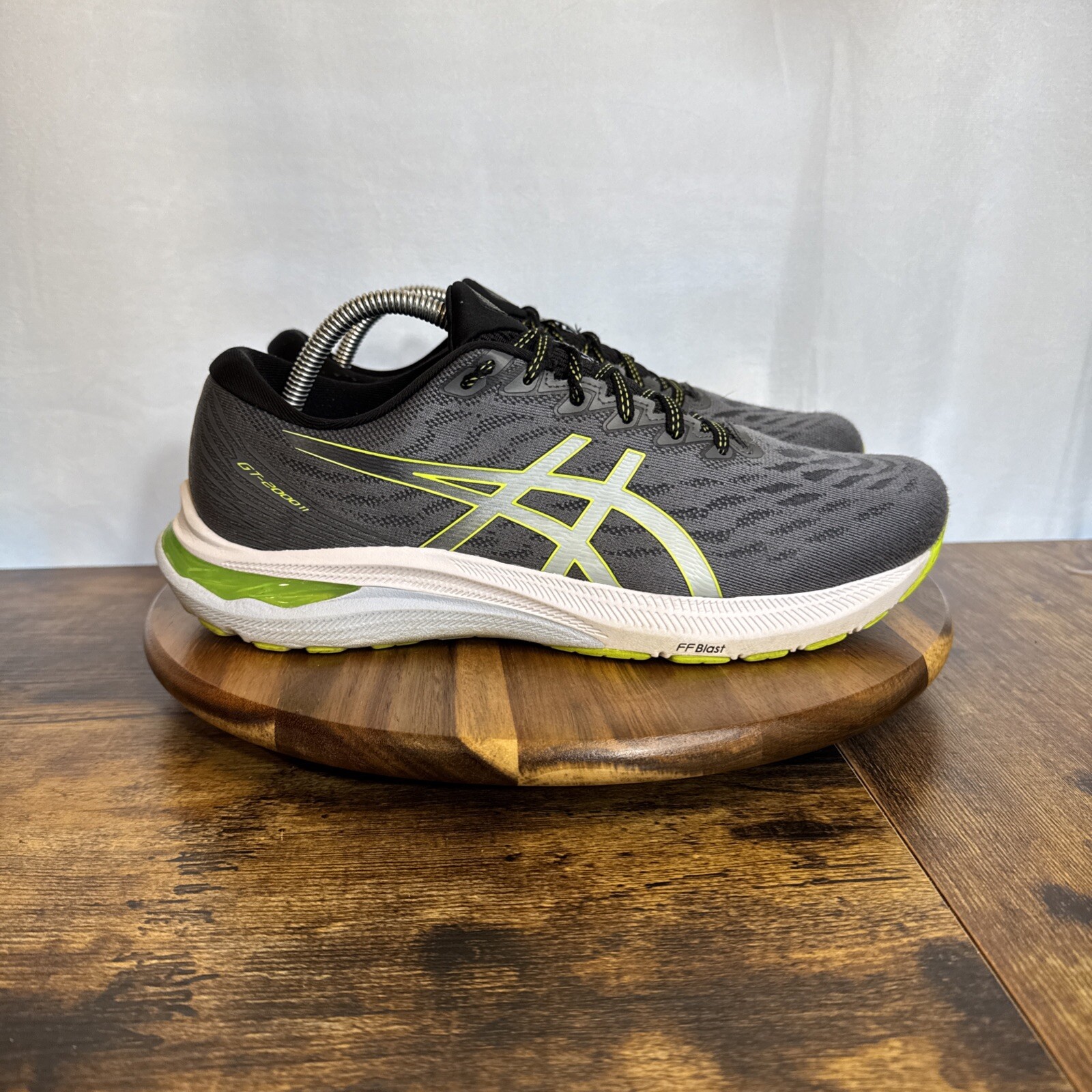 Asics GT-2000 11 Men's Running Shoes Size 9.5 Gray Neon Athletic Sneakers