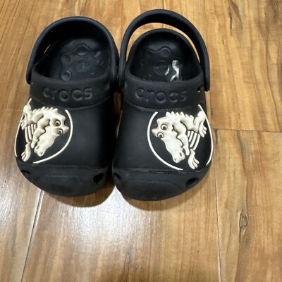Crocs Crocodile Shoes Kids(toddler)  Crocs Color: Black Size 4-5