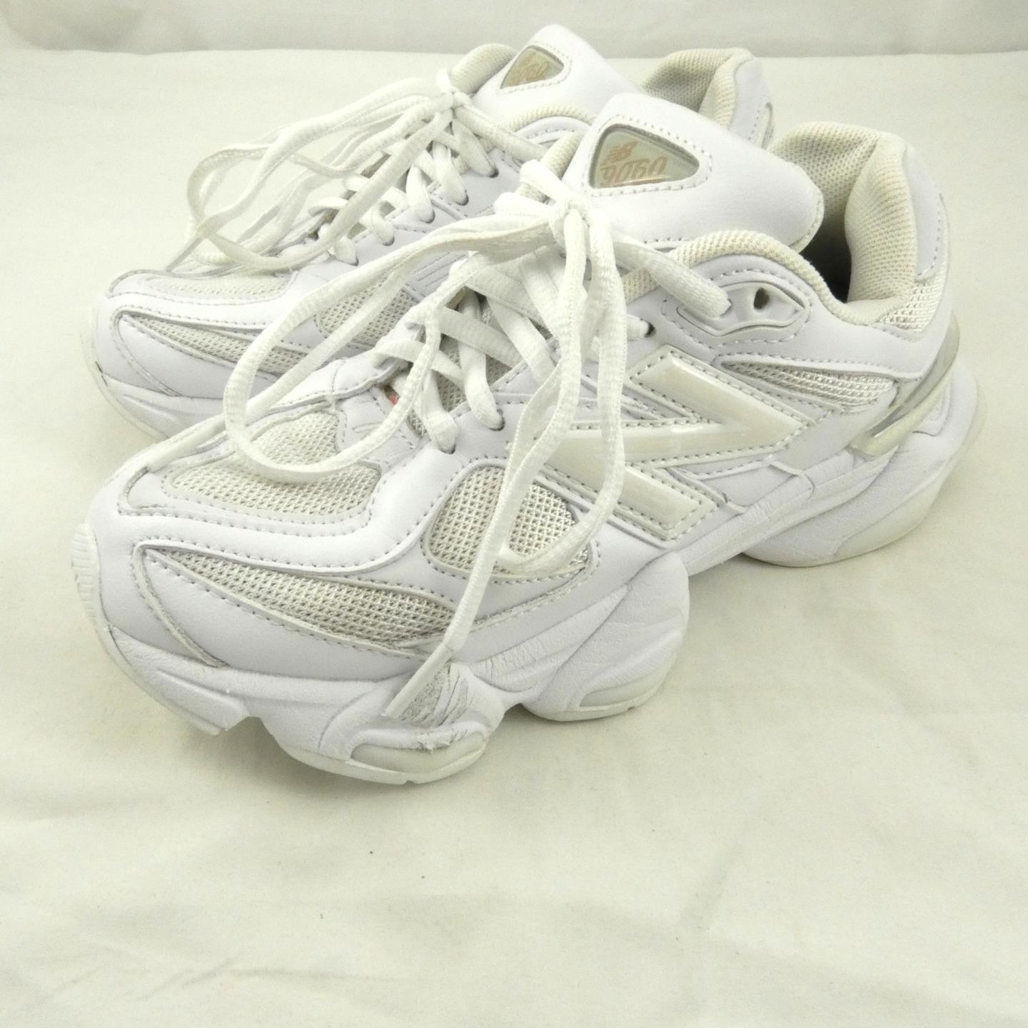 New Balance 9060 Triple White Ladies Trainers UK Size 5 - Good Condition