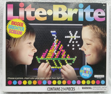 Lite Brite Bigger Brighter Screen 450 Colorful Pegs 2021 Hasbro Classic Toy