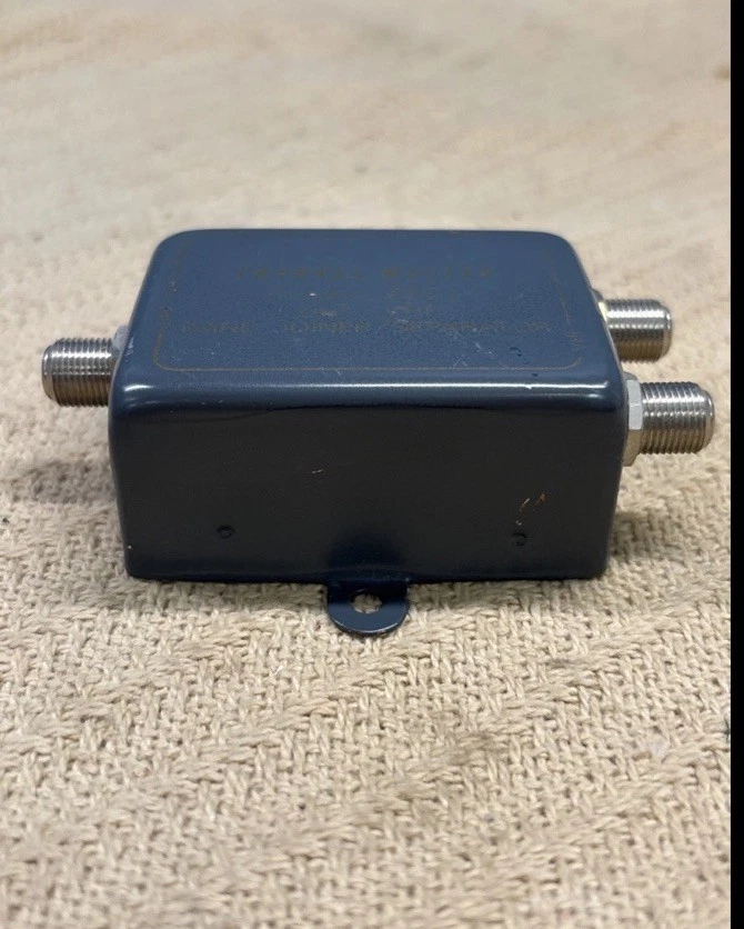 VINTAGE CHANNEL MASTER 7207 SPLITTER & BAND JOINER/SEPARATOR - Image 3 of 4