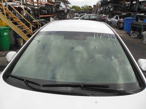 Dash Bezel Center Dash Bezel 2015 16 17 Hyundai Sonata 84740-C2350 - Picture 9 of 12