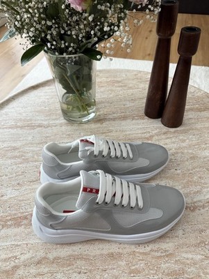 Prada Cups Grau (44)