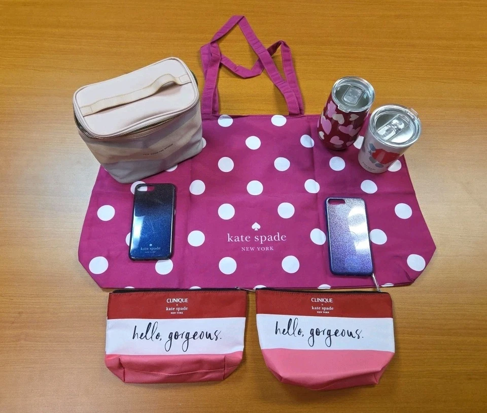 Lote de accesorios/bolsas Kate Spade lona grande, 2 fundas para teléfono, lonchera, tazas selladas Foto 2 de 4