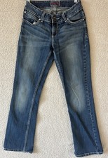 Wrangler Women  s Jeweled Jeans. Size 5/6 X 32