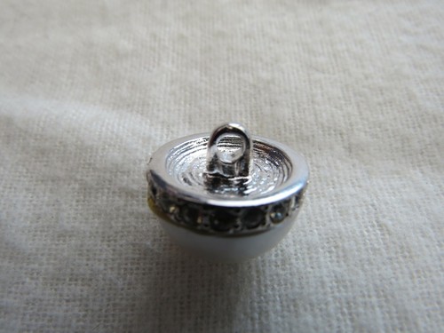 NWOT #2023A, St. John Knit Button Pearl/Clear Crystal,Silver Tone 11/16" - Picture 5 of 7