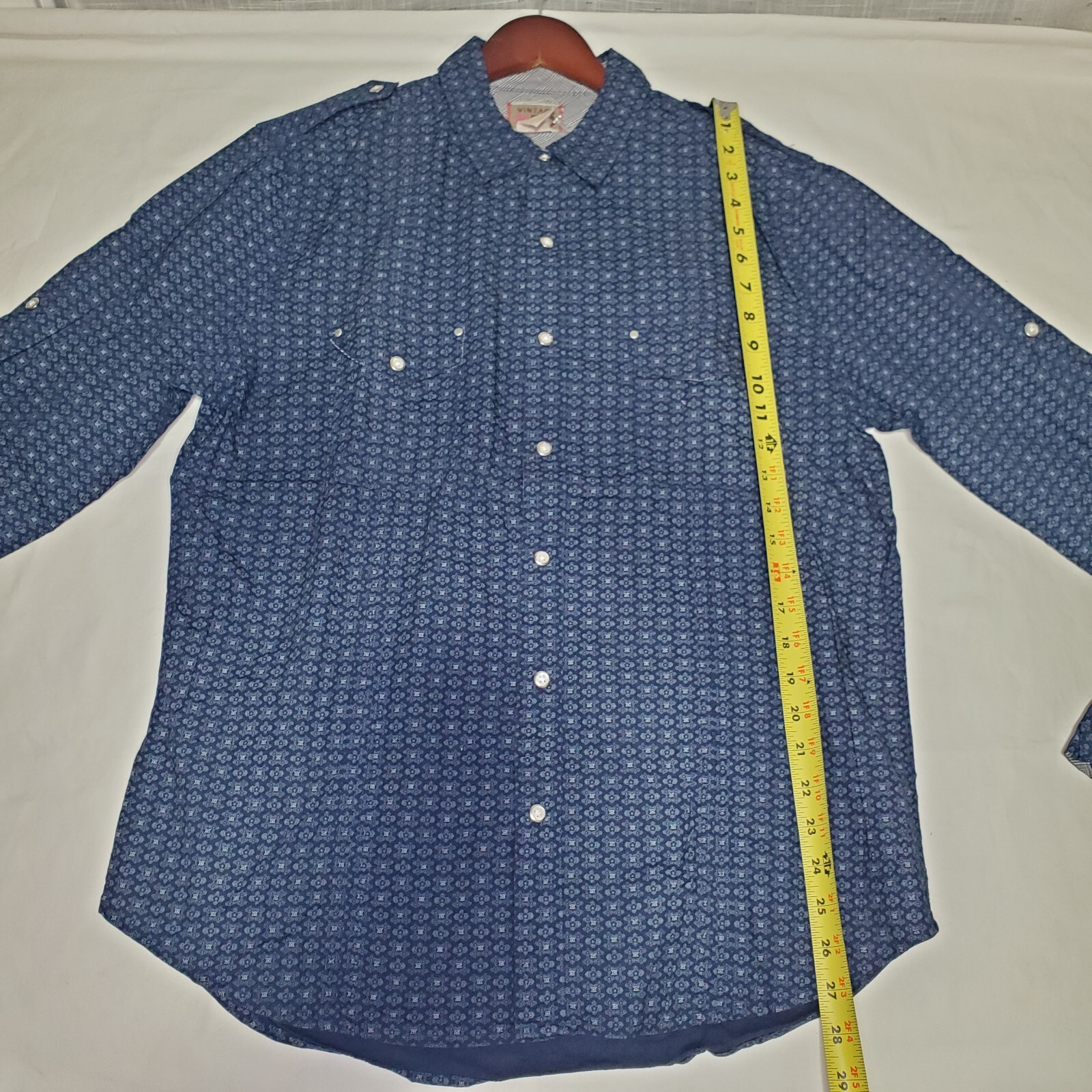 Men's Button Down long sleeve Blue  pattern contr… - image 22