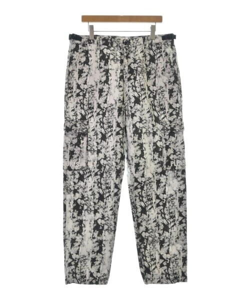 **PLEASURES White & Black Cargo Pants Total Pattern XL 2200479266039**  -image